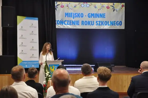 Uhonorowano najlepszych ósmoklasistów z gminy Krapkowice