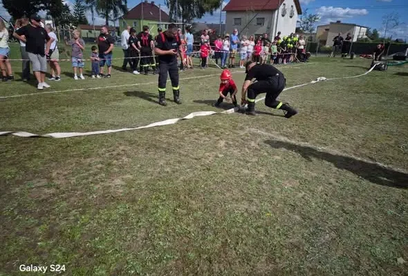Młodzi strażacy z Gogolina na zawodach w Pietnej – sport, emocje i pomoc dla Michaela