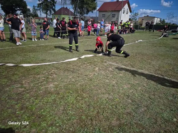 Młodzi strażacy z Gogolina na zawodach w Pietnej – sport, emocje i pomoc dla Michaela