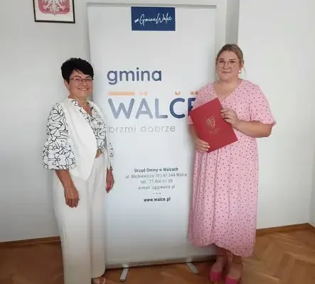 Awans zawodowy nauczycielki w gminie Walce – akt mianowania wręczony