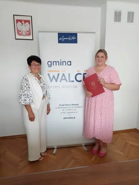 Awans zawodowy nauczycielki w gminie Walce – akt mianowania wręczony