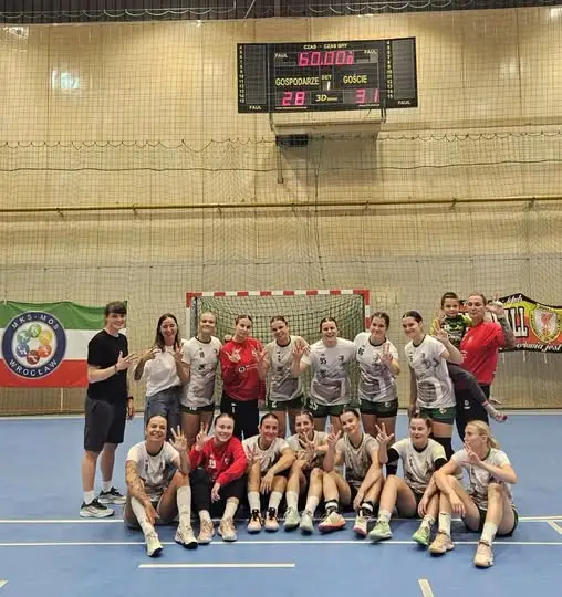 KS Otmęt Krapkowice wygrywa na inaugurację we Wrocławiu 31:28