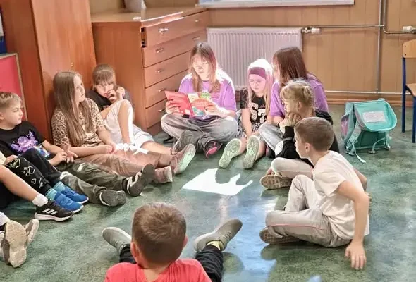 Ogólnopolski Dzień Głośnego Czytania w szkole w Strzeleczkach