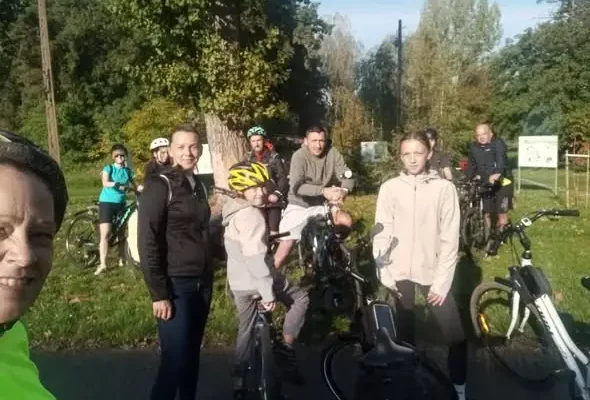 Rodzinny Rajd Rowerowy PTTK „Orły” ze Zdzieszowic – jesienna trasa pełna uśmiechów