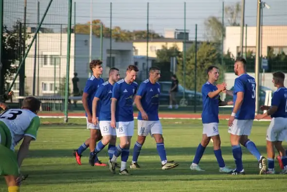 LZS Walce wygrywa w Reńskiej Wsi 5:3 w ósmej kolejce klasy A