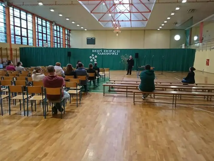 Krapkowice: rodzice rozmawiali o bezpieczeństwie dzieci w SP nr 1