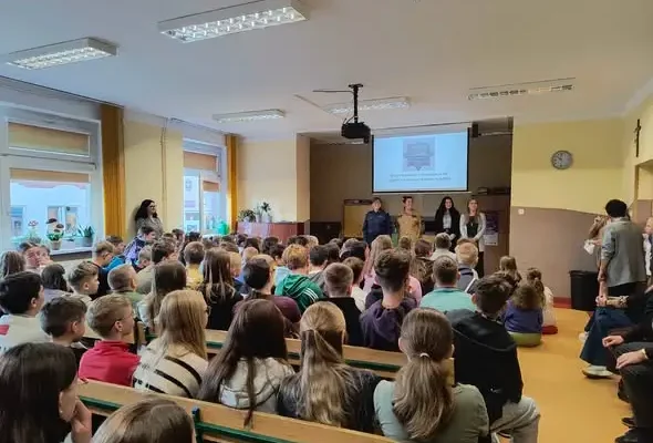 Uczniowie z gminy Walce uczyli się, jak reagować w sytuacjach zagrożenia