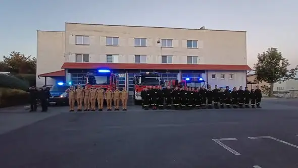 Strażacy oddali hołd poległym kolegom. Syreny zawyły w całym kraju