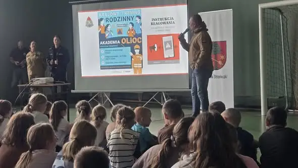 Strzeleczki: uczniowie i nauczyciele uczyli się, jak reagować w sytuacjach kryzysowych
